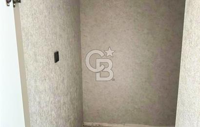 Zeytinburnu Flores Konaklarında 3,5+1  Satılık Daire