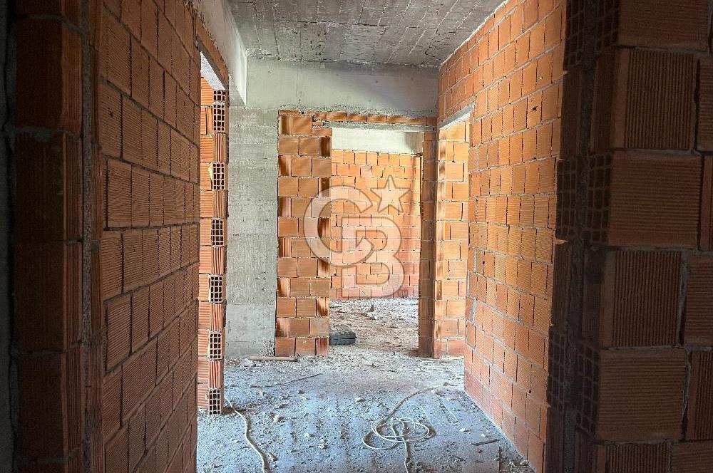 ÇANAKKALE BARBAROS MAHALLESİNDE CADDE ÜZERİ 2+1 SATILIK DAİRE