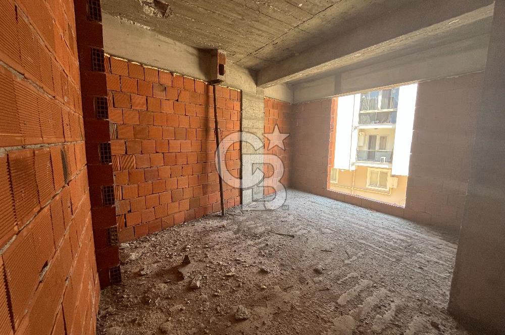 ÇANAKKALE BARBAROS MAHALLESİNDE CADDE ÜZERİ 2+1 SATILIK DAİRE