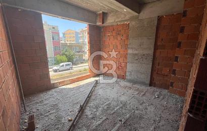 ÇANAKKALE BARBAROS MAHALLESİNDE CADDE ÜZERİ 2+1 SATILIK DAİRE