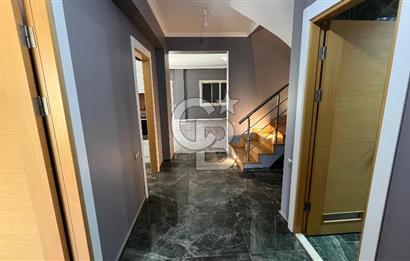 Çiğli Sasalı Gold Park Evleri'nde Satılık 4+1 Villa