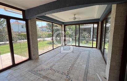 Çiğli Sasalı Gold Park Evleri'nde Satılık 4+1 Villa