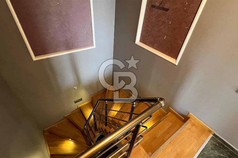 Çiğli Sasalı Gold Park Evleri'nde Satılık 4+1 Villa