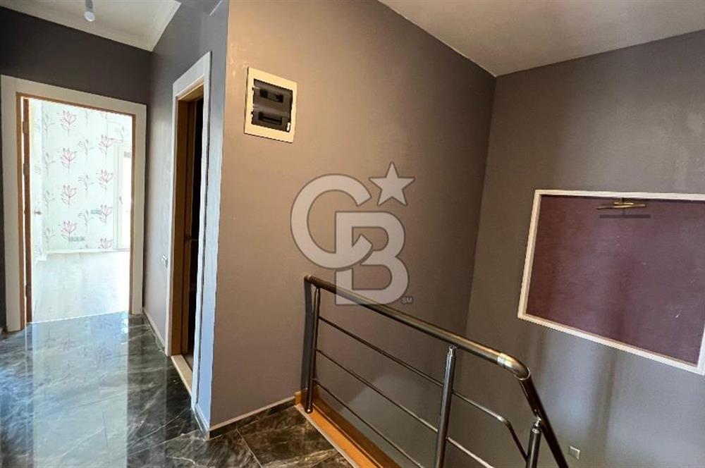 Çiğli Sasalı Gold Park Evleri'nde Satılık 4+1 Villa