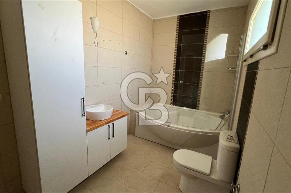 Çiğli Sasalı Gold Park Evleri'nde Satılık 4+1 Villa