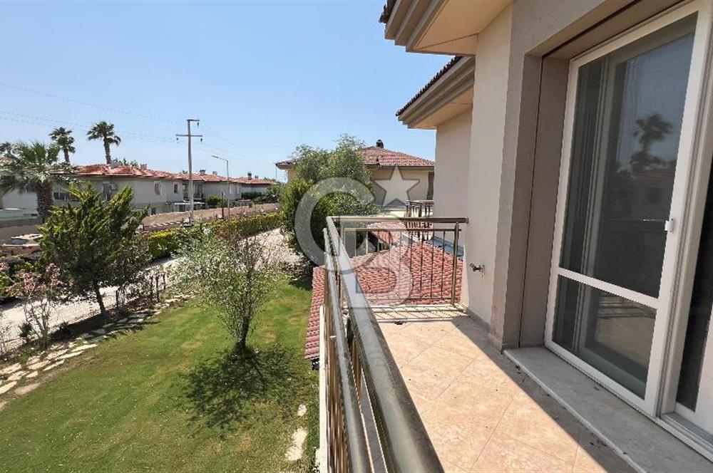 Çiğli Sasalı Gold Park Evleri'nde Satılık 4+1 Villa