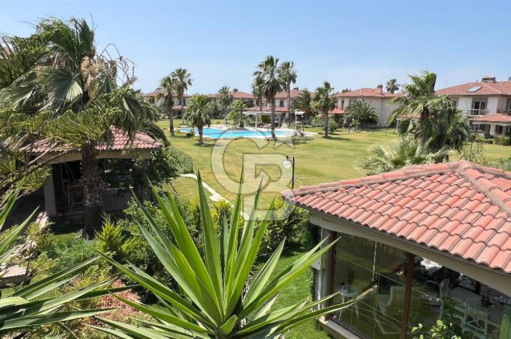 Çiğli Sasalı Gold Park Evleri'nde Satılık 4+1 Villa