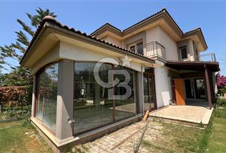 Çiğli Sasalı Gold Park Evleri'nde Satılık 4+1 Villa
