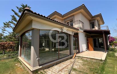 Çiğli Sasalı Gold Park Evleri'nde Satılık 4+1 Villa