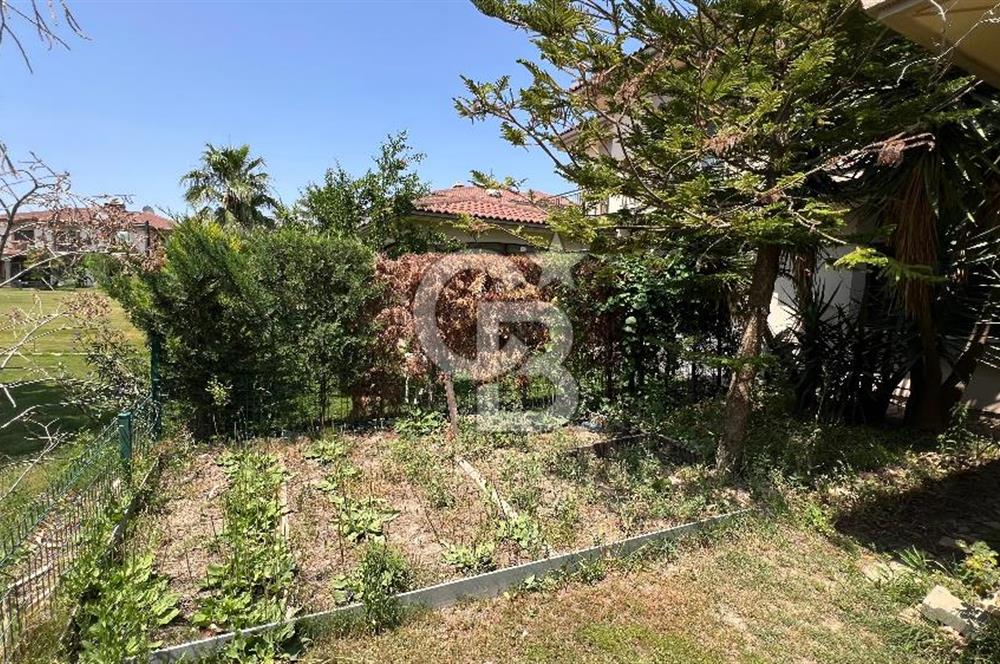Çiğli Sasalı Gold Park Evleri'nde Satılık 4+1 Villa