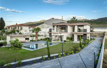 TEOK'tan Güzelbahçe'de Denize Yakın 3.000 m2 İçinde Özel Villa