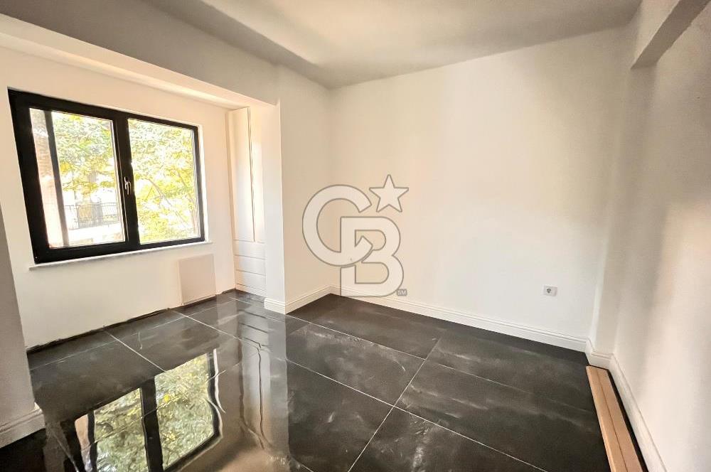 GÜZELYALI'DA SATILIK DENİZ MANZARALI 3+1 LÜKS VİLLA
