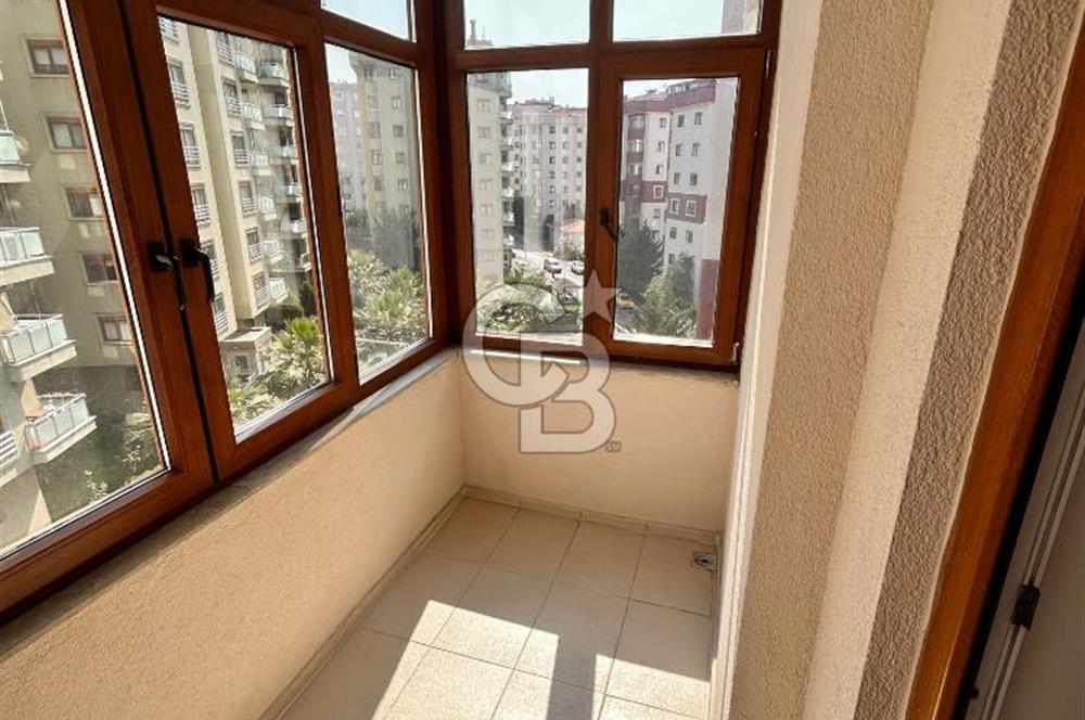 ATAŞEHİR' de KİRALIK BAKIMLI, BALKONLU (3+1) DAİRE