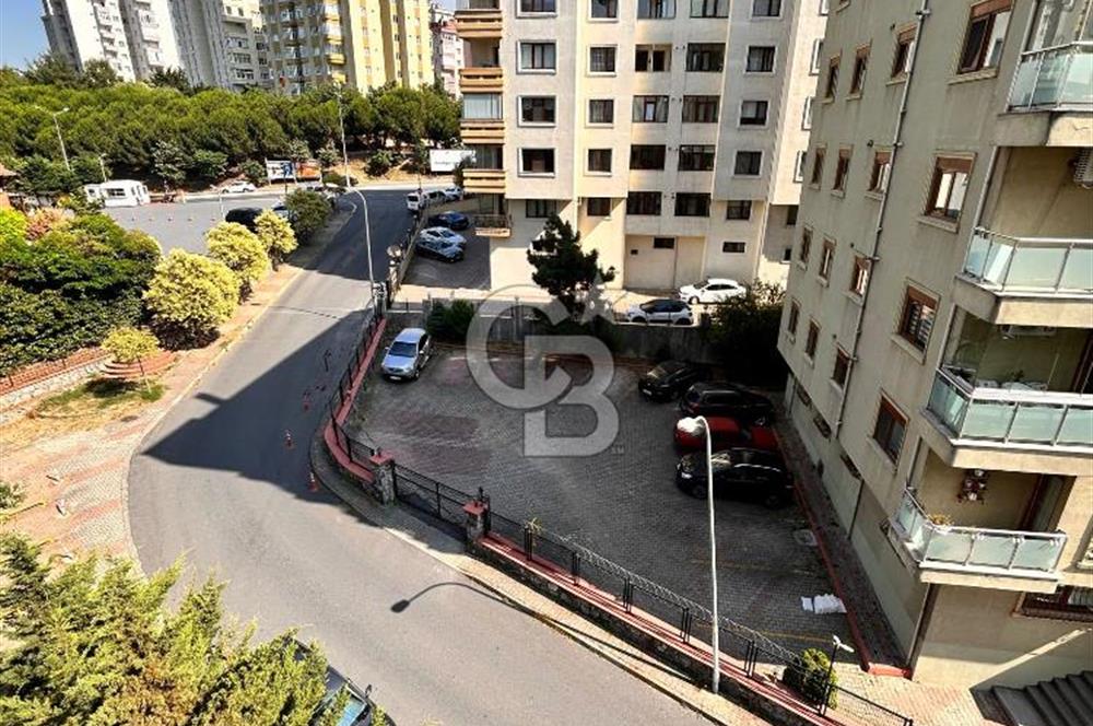 ATAŞEHİR' de KİRALIK BAKIMLI, BALKONLU (3+1) DAİRE