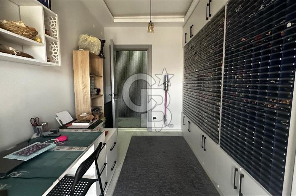 İzmir Karşıyaka Dedebaşı Mahallesi Anadolu Caddesi Üzeri SATILIK 3+1