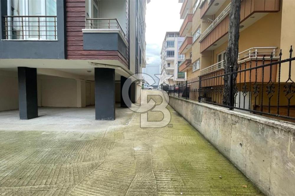 ÖMÜREVLERİ TRAMVAY DURAĞINA 2 DK. MESAFEDE KİRALIK 1+1 DAİRE