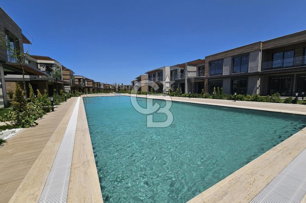 Kadraj Ayazmend Ayvalık' da Satılık 1+1 Bahçe Katı Daire