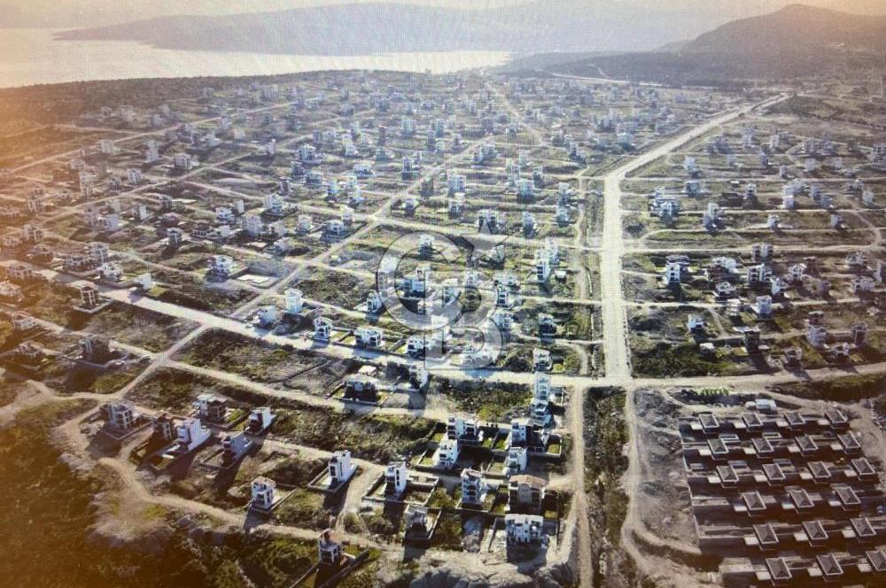 KARABURUN MORDOĞAN KAMUKENT DE VİLLA İMARLI ARSA
