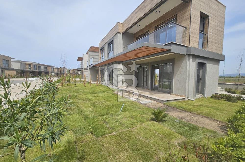Kadraj Ayazmend Ayvalık' da Satılık 1+1 Bahçe Katı Daire