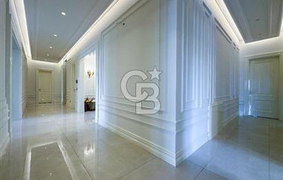 Göl İstanbul' da 6+1 Göl ve Deniz Manzaralı Satılık Villa