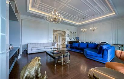 Göl İstanbul' da 6+1 Göl ve Deniz Manzaralı Satılık Villa
