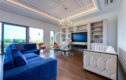 Göl İstanbul' da 6+1 Göl ve Deniz Manzaralı Satılık Villa