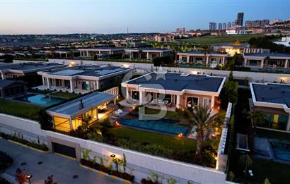 Göl İstanbul' da 6+1 Göl ve Deniz Manzaralı Satılık Villa