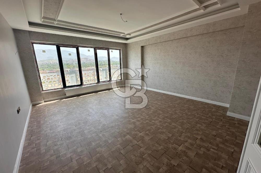 COLDWELL BANKER'den YAKINCA da KİRALIK 3+1 LÜKS SIFIR DAİRE