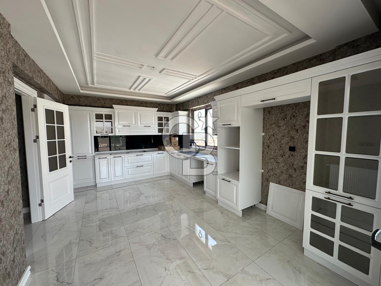 COLDWELL BANKER'den YAKINCA da KİRALIK 3+1 LÜKS SIFIR DAİRE