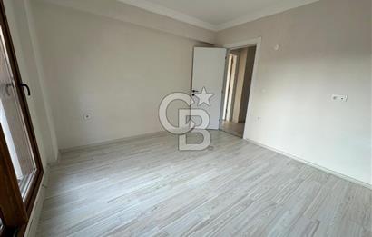 Foça Yenibağarası'nda Kiralık 2+1 Bahçe Katı Daire