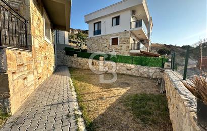 Foça Yenibağarası'nda Kiralık 2+1 Bahçe Katı Daire