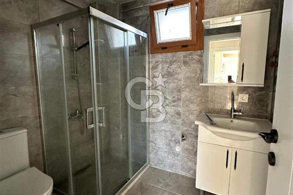 Foça Yenibağarası'nda Kiralık 2+1 Bahçe Katı Daire
