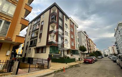 ÖMÜREVLERİ TRAMVAY DURAĞINA 2 DK. MESAFEDE KİRALIK 1+1 DAİRE