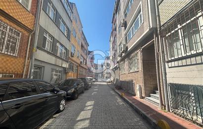 Fatih Dervis Ali Mahallesi 2+1 Bahceli Satılık Daire
