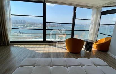 İzka Port’ta 4+1 Deniz Manzaralı 300m2 Satılık Daire