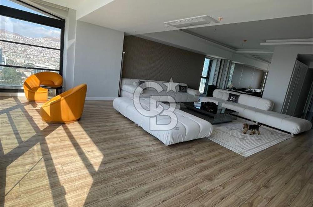 İzka Port’ta 4+1 Deniz Manzaralı 300m2 Satılık Daire