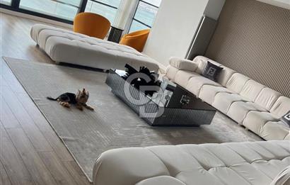 İzka Port’ta 4+1 Deniz Manzaralı 300m2 Satılık Daire