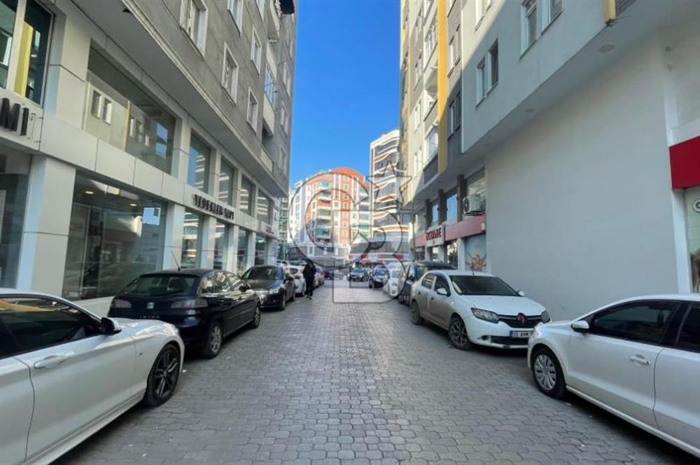 GENÇLİK PARKINDA LİV HASTAHANESİNE CEPHE SATILIK 2+1 DAİRE