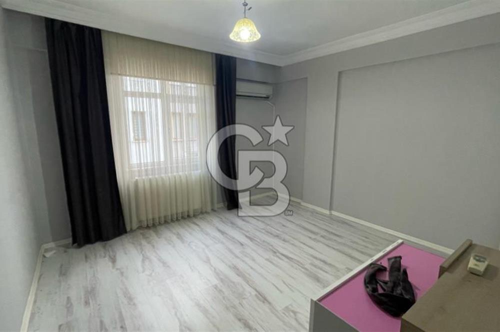 GENÇLİK PARKINDA LİV HASTAHANESİNE CEPHE SATILIK 2+1 DAİRE