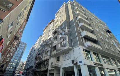 GENÇLİK PARKINDA LİV HASTAHANESİNE CEPHE SATILIK 2+1 DAİRE