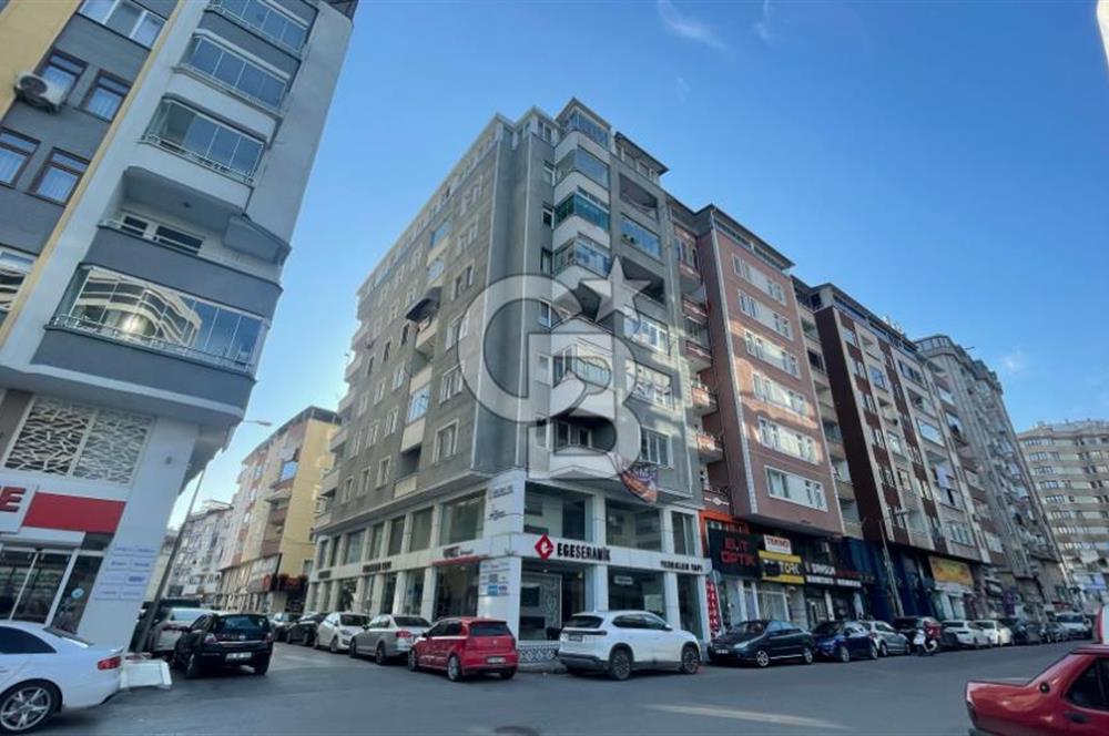 GENÇLİK PARKINDA LİV HASTAHANESİNE CEPHE SATILIK 2+1 DAİRE