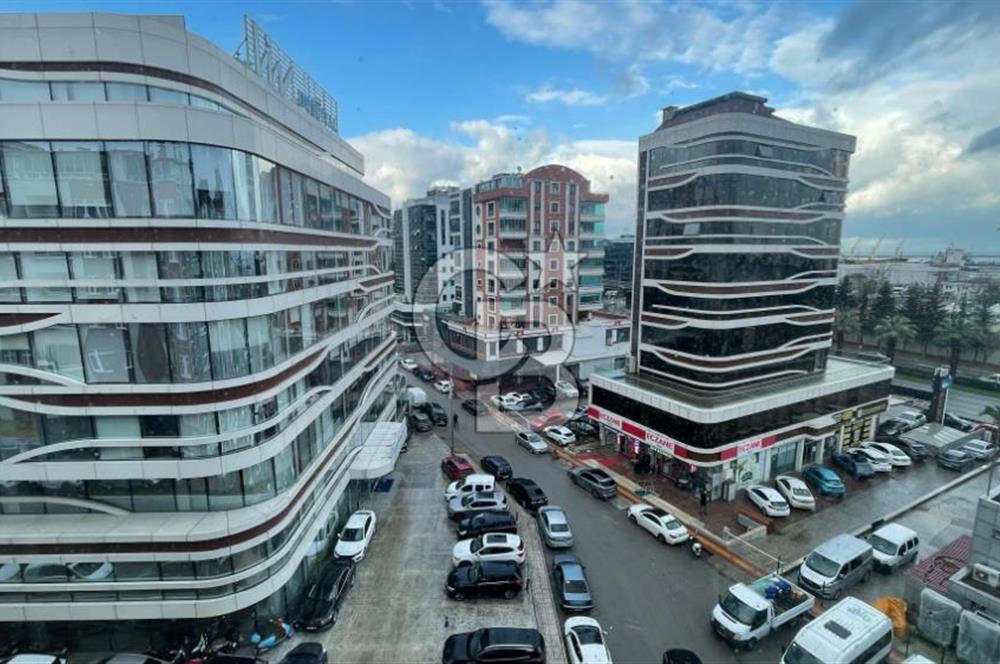 GENÇLİK PARKINDA LİV HASTAHANESİNE CEPHE SATILIK 2+1 DAİRE