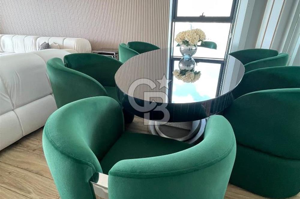 İzka Port’ta 4+1 Deniz Manzaralı 300m2 Satılık Daire