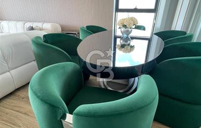 İzka Port’ta 4+1 Deniz Manzaralı 300m2 Satılık Daire
