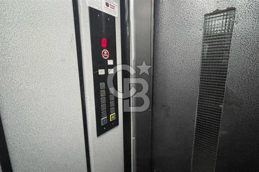 GENÇLİK PARKINDA LİV HASTAHANESİNE CEPHE SATILIK 2+1 DAİRE