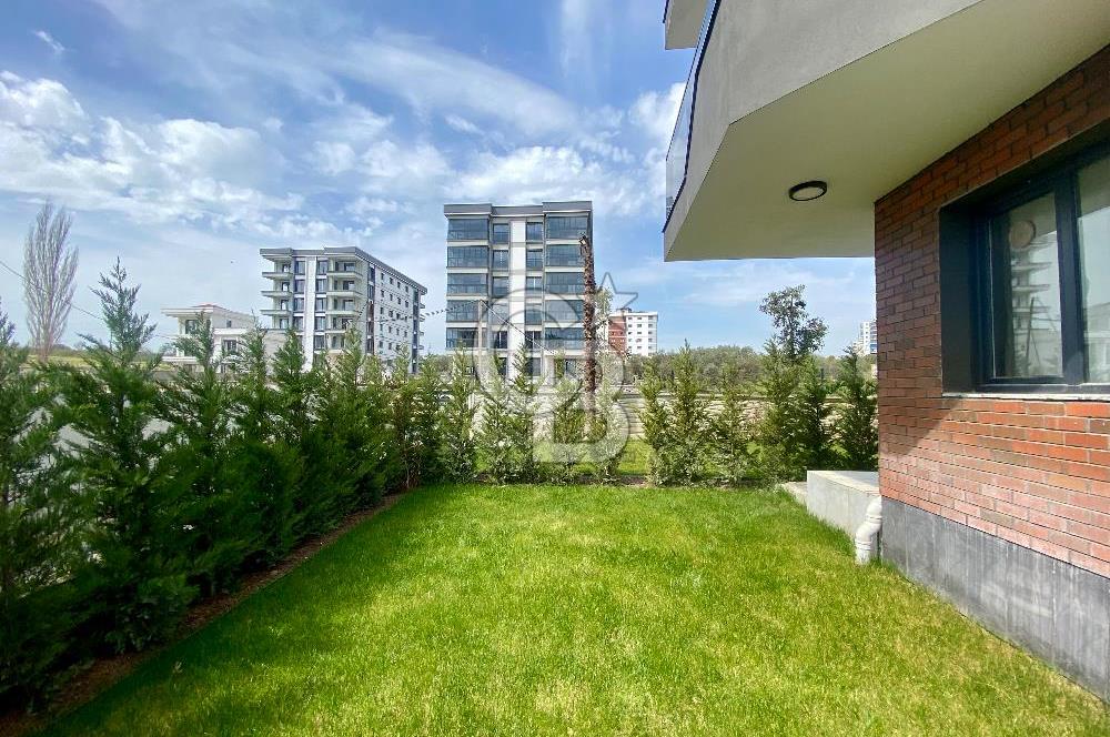 Ayrancılar Havuzlu Site İçerisinde Bahçeli Satılık 1+1