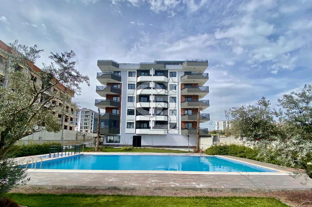 Ayrancılar Havuzlu Site İçerisinde Bahçeli Satılık 1+1
