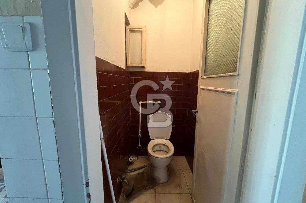 Boğazın ve Bahçenin Keyfi Bir Arada! Ortaköy'de Manzaralı 3+2 Daire
