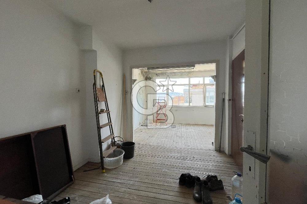 Boğazın ve Bahçenin Keyfi Bir Arada! Ortaköy'de Manzaralı 3+2 Daire