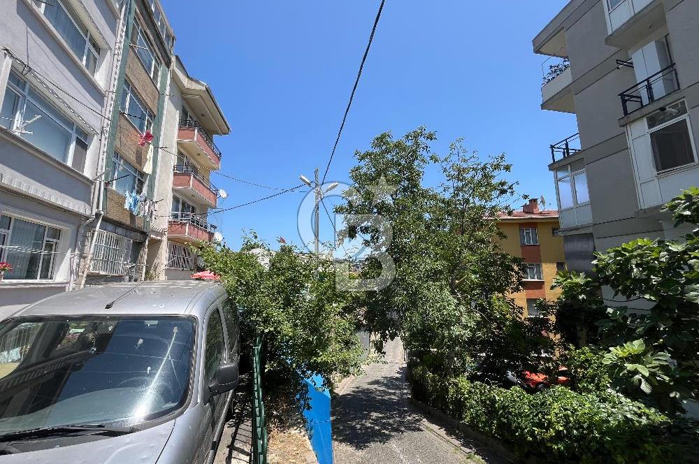 Boğazın ve Bahçenin Keyfi Bir Arada! Ortaköy'de Manzaralı 3+2 Daire